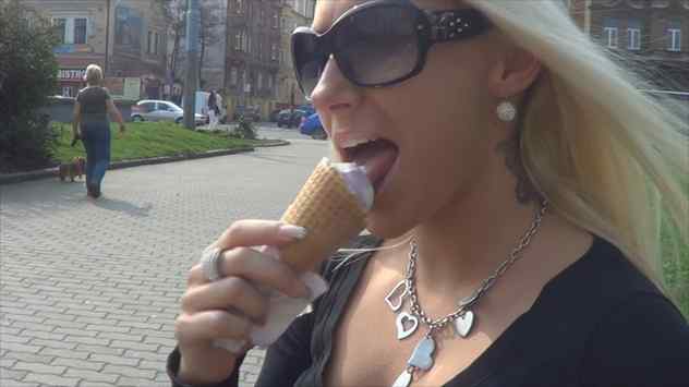 Blonde with a Wet Pussy