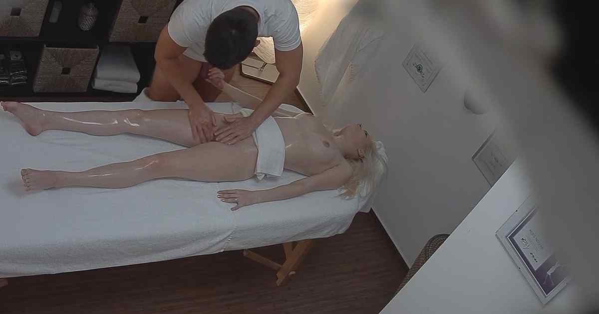 Blonde Fucks The Masseuse 2