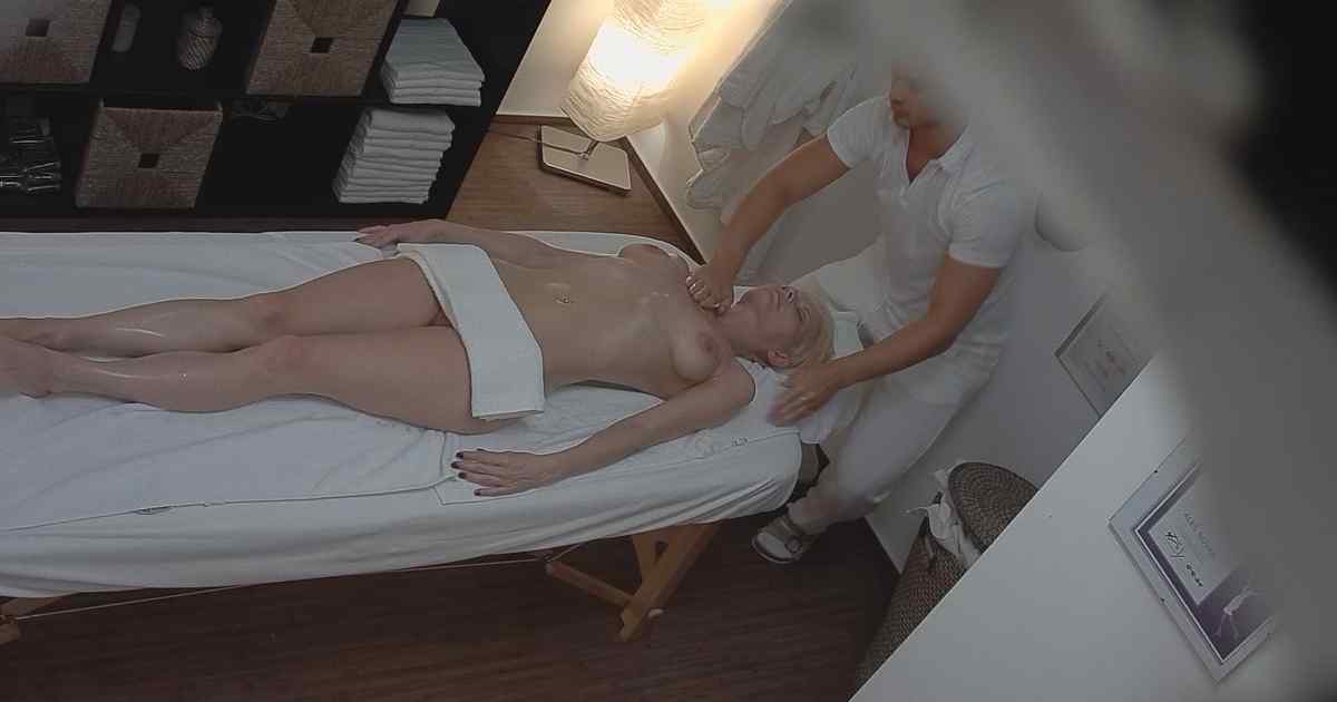 Model Fucks The Masseuse 2