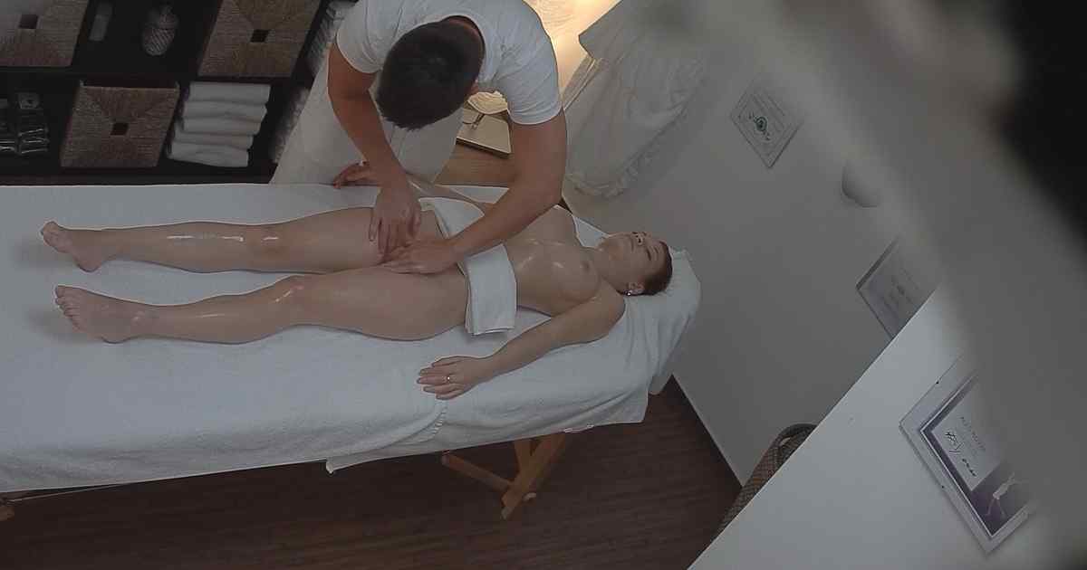 Teen Fucks The Masseuse