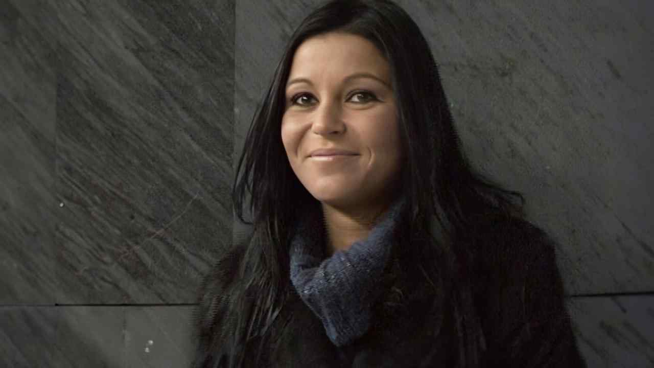 Busty Kristyna Swallows For Money