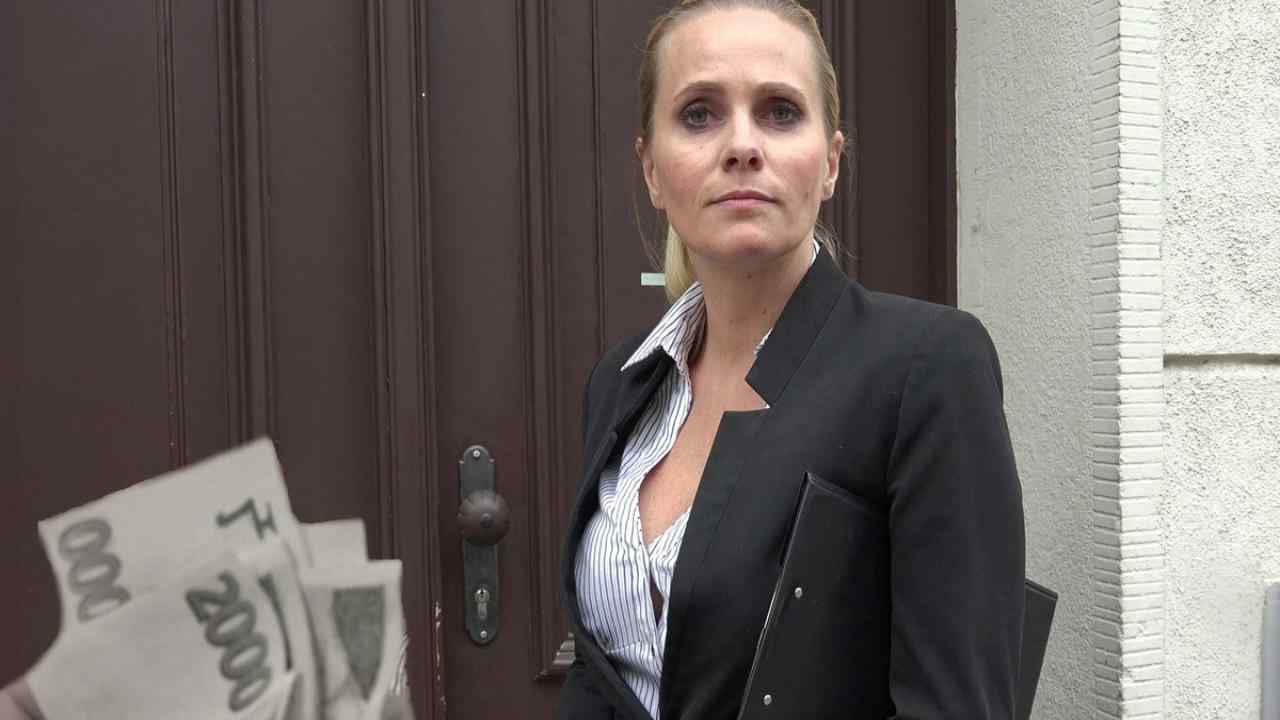 Real Estate Agent Petra