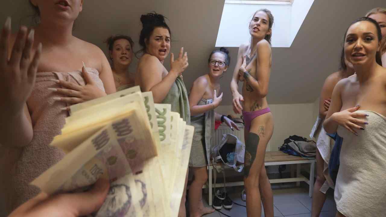 Watching Girls Taking Shower